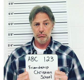 COUNTRY STAR DARRYL WORLEY "ARRESTED" FOR  CUPCAKE THEFT!