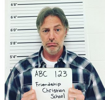 COUNTRY STAR DARRYL WORLEY "ARRESTED" FOR CUPCAKE THEFT!